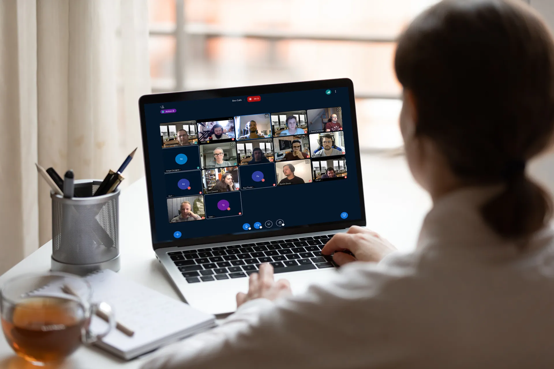 Woman viewing a BigBlueButton class